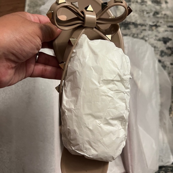 Valentino classic studded flip flops - Picture 2 of 7